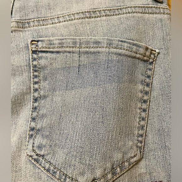 NWT Women’s Gloria Vanderbilt jeans size 6PS - Picture 8 of 8